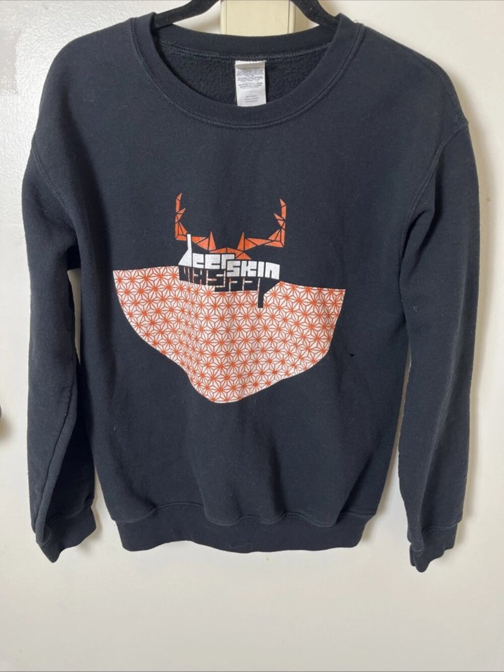 Deerskin Milwaukee Electronic DJ Graphic Sweatshirt Gildan Small Black